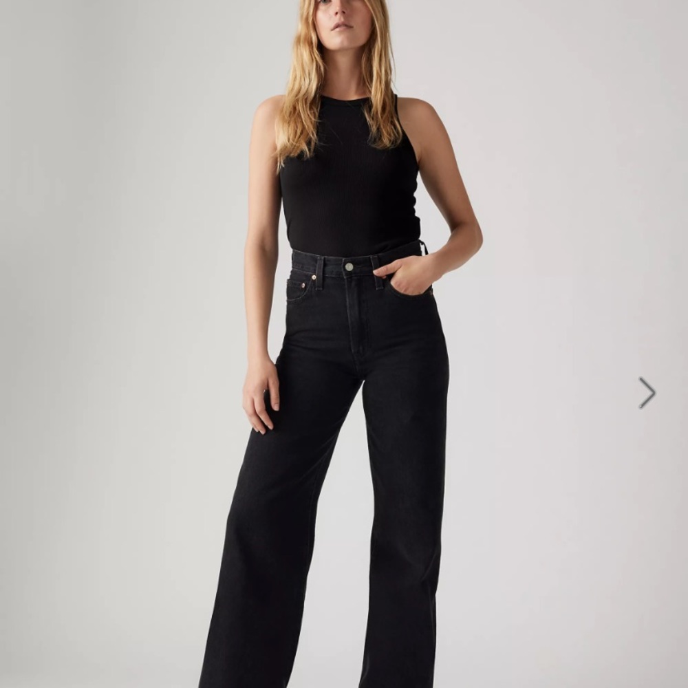 Levi’s Black Ribcage wide leg jeans size 27
